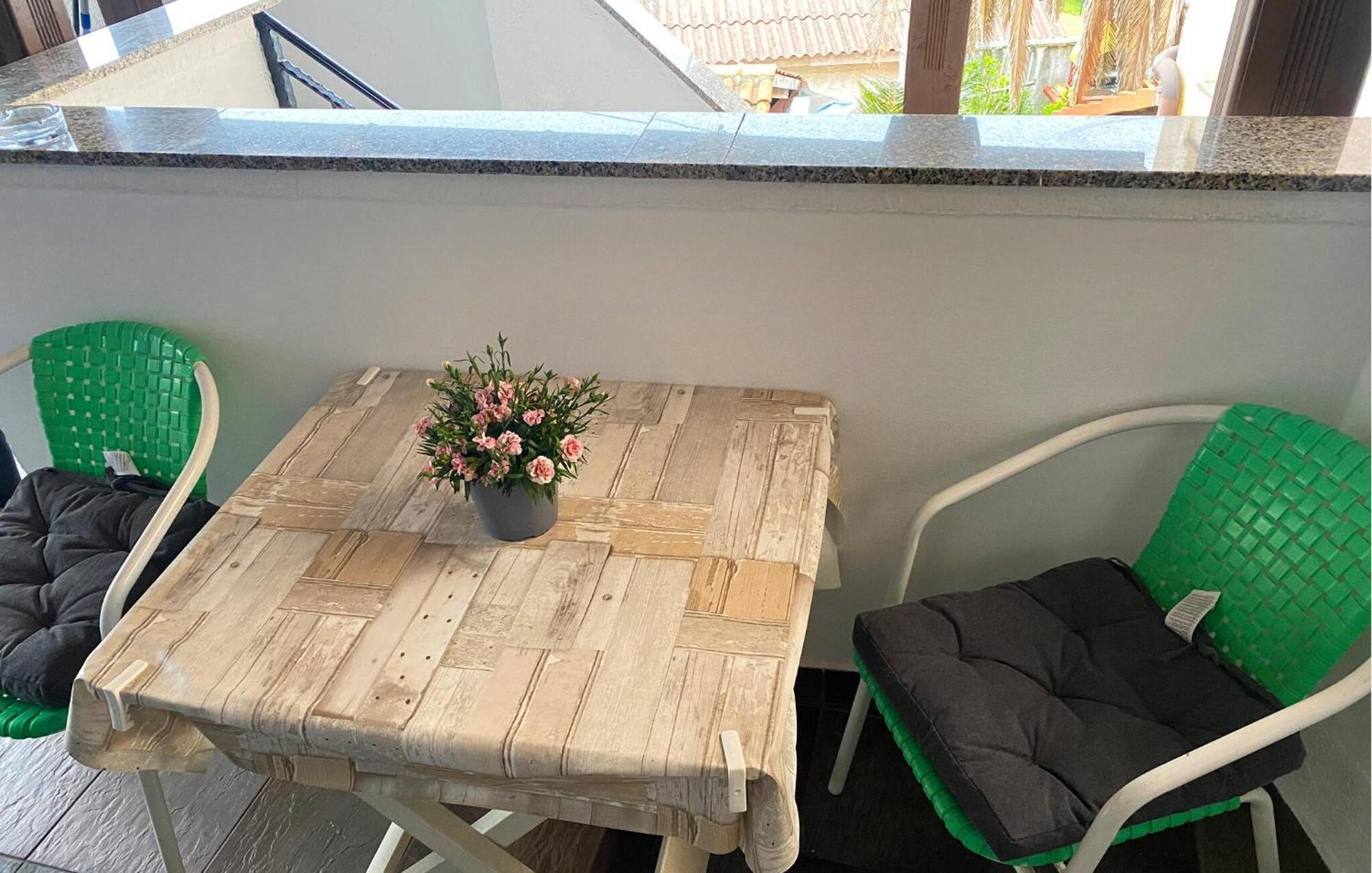 1 Bedroom Awesome Apartment In Ližnjan 外观 照片